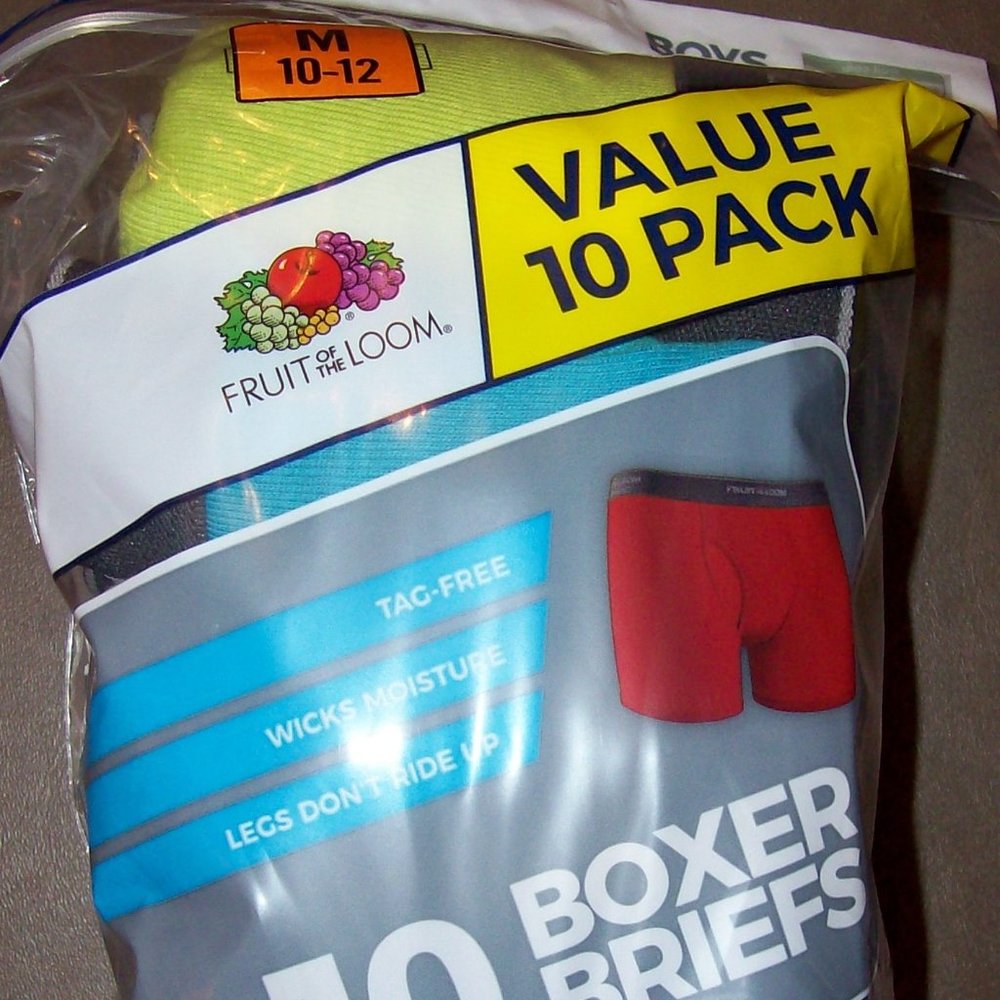 NEW Boys Medium (10-12) Fruit of Loom Boxer Briefs Underwear 10 pack